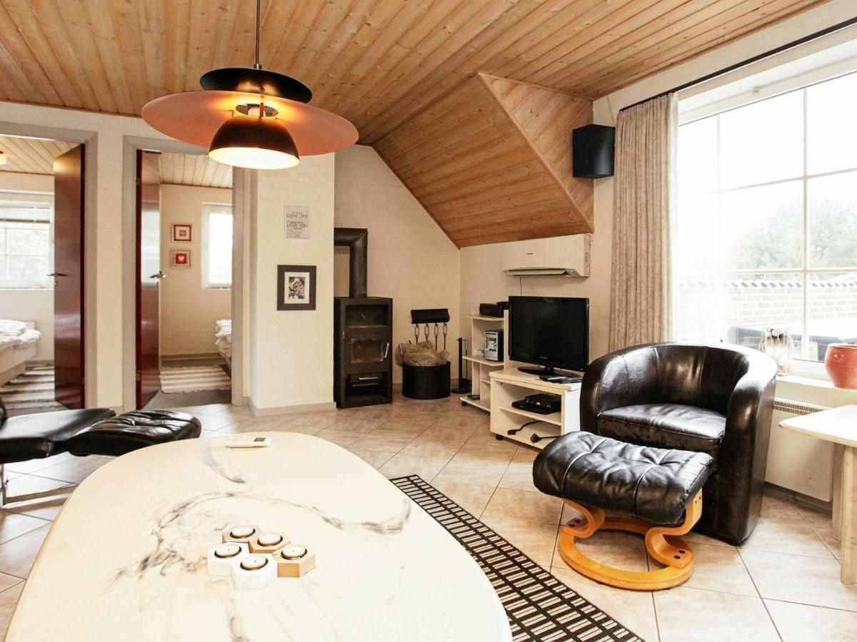 10 Person Holiday Home In Bl Vand Blavand Bilik gambar